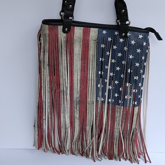 Purse - Picture 2 of 5